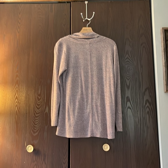 Maurices pink/ gray lightweight sweater. Size Large. - Picture 6 of 9